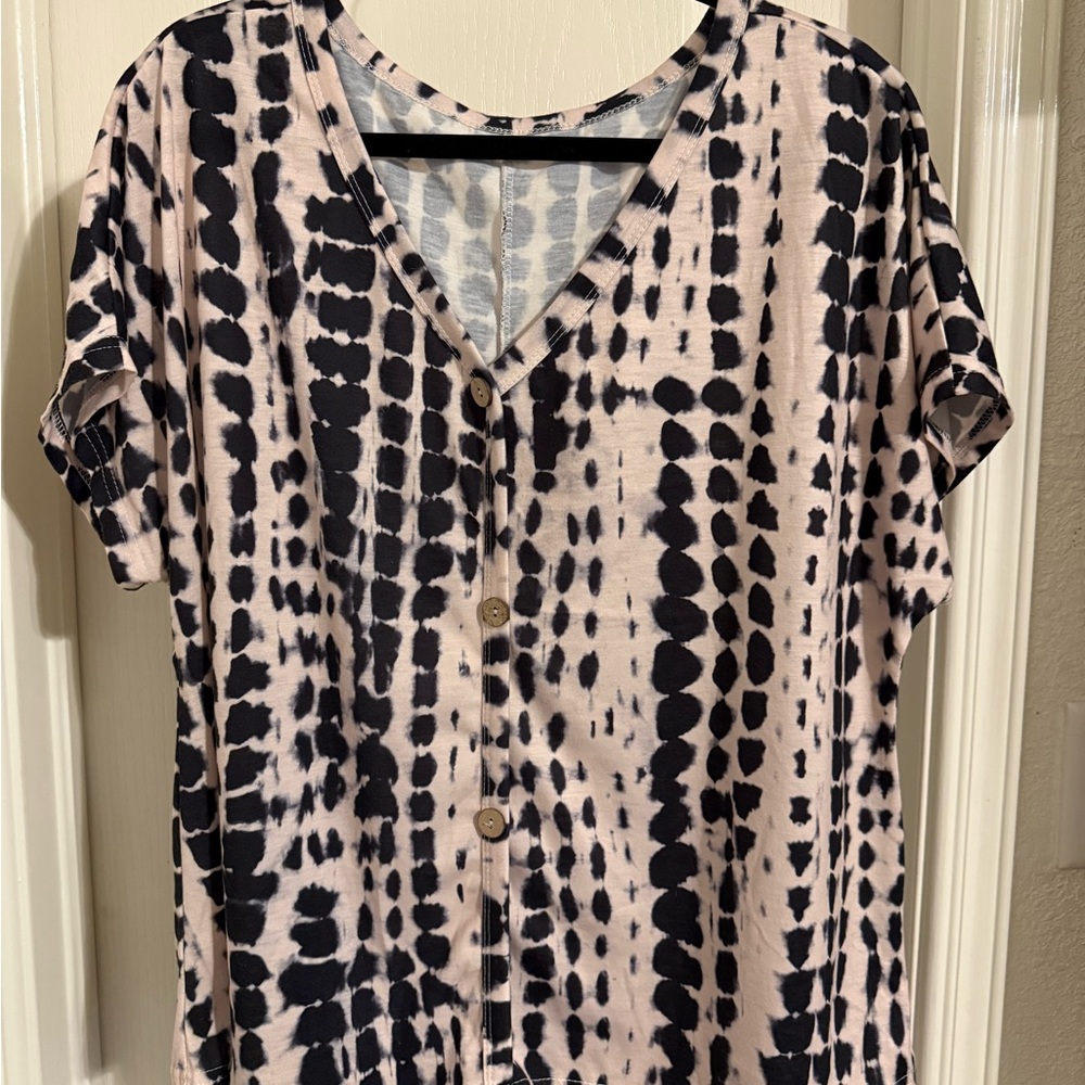 SHEIN Black and Pale Pink Button Down Shirt